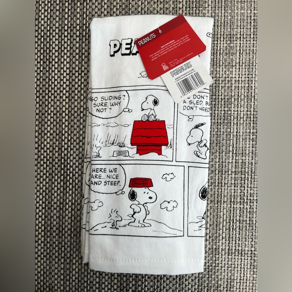 New "Peanuts" Kitchen Towels